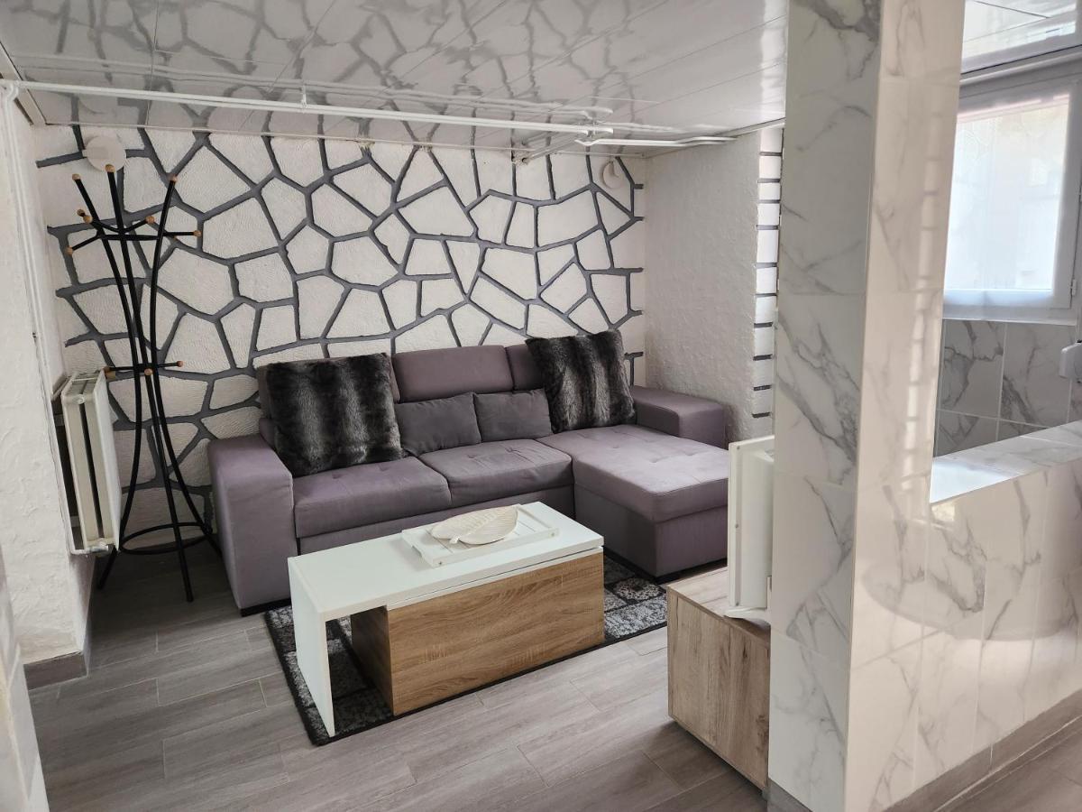 Studio, Pas De Collocation Possible Warmeriville Zewnętrze zdjęcie