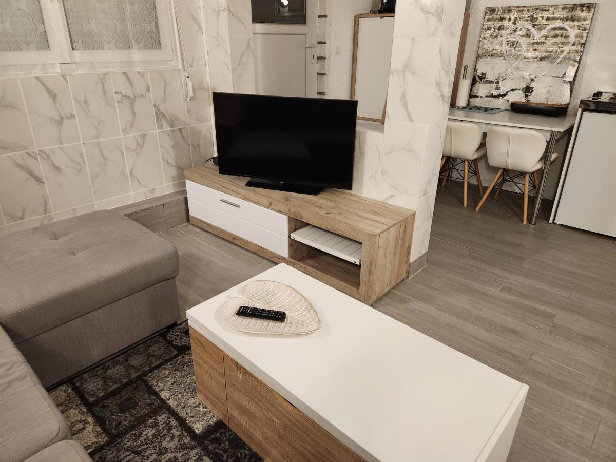 Studio, Pas De Collocation Possible Warmeriville Zewnętrze zdjęcie